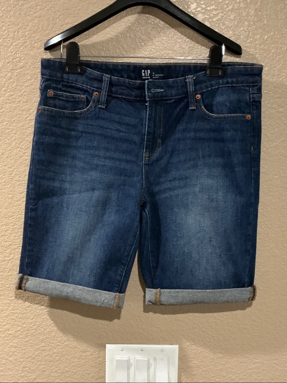 GAP Women's Indigo Roll-Cuff Denim Bermuda Shorts